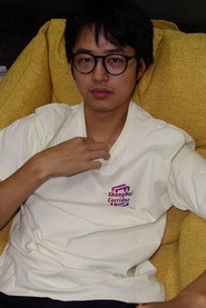 Yizhong Xu
