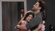 Ruhi crumbles in Rohit's memory