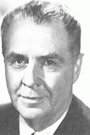 Walter Klavun is Sergeant Bennion