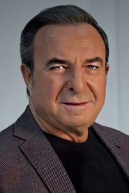 Zafer Ergin as Mehmet Karahanlı