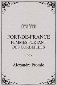 Fort-de-France : femmes portant des corbeilles