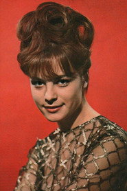 Hülya Koçyiğit 1000x1500