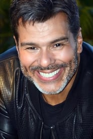 Maurício Mattar as Alberto Torres