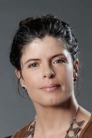 Illse Roos as Lynette Strydom