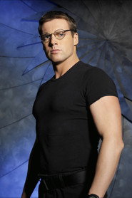 Michael Shanks 2000x3000
