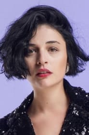 Profile picture of Gonca Vuslateri who plays Yasemin