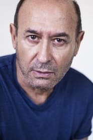 José Luis Saiz as Médico