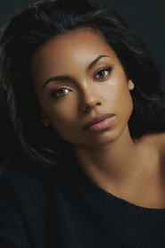 Logan Browning photo 3