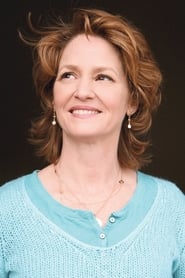 Melissa Leo headshot