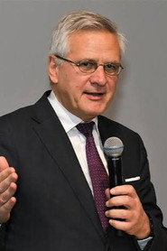 Kris Peeters