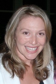 Heidi Arena as Helen Murphy