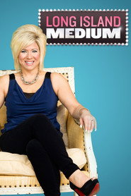 Long Island Medium постер