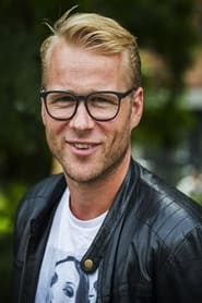 Leo Alkemade as Calvin van der Veen