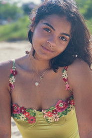 Cynthia Souza as Grocery Store Patron