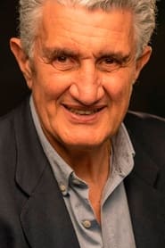 Fernando Romay is Sr. Buitre