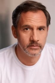 Michael Scialabba as Gordon