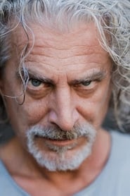 Davide Lepore as Roberto