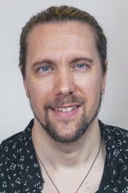 Photo de Elias Ringquist, qui joue Erik dans Pin Up