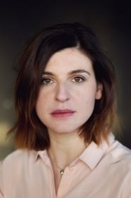 Eva Bay as Paula Martens