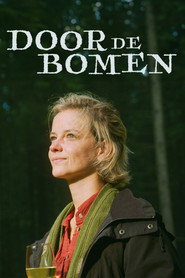 Door de bomen постер