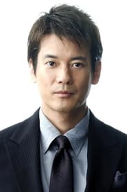 Toshiaki Karasawa as Shogo Higuchi