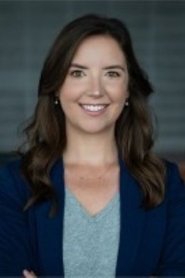 Lindsey Martin headshot