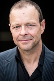 Hanns Jörg Krumpholz as Alex Konz