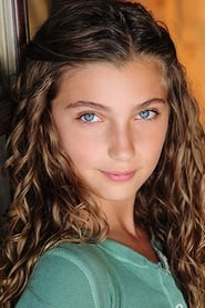 Spencer Lacey Ganus as Teen Elsa (voice)