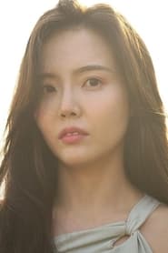 Kim Ji-su as [Wedding shop staff]