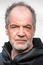 Marek Erhardt as Gero Wessels