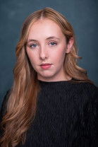 Hannah Brownlie as Beth