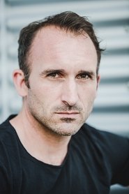 Jürgen Fischer as Tobias Kern