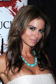 Betsy Russell 2000x3000