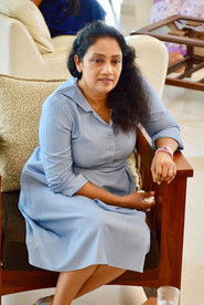 Jayani Senanayake is Chithra (Gramasewaka's Wife)