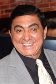 Carlos Bonavides as Don Efren Rodriguez "El Cheque"