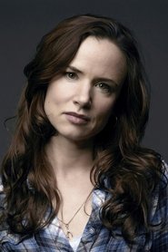 Juliette Lewis as Suzanne