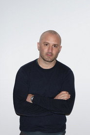 Image of Andrew Zuckerman