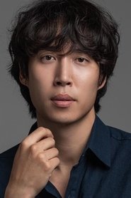 Lee Kyung-wook as CM director