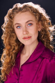 Payton Georgiana as Lindsay Barnes