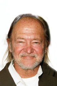 Tracey Walter is Leon