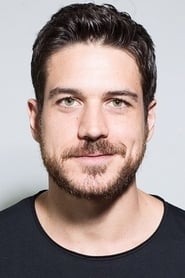 Profile picture of Marco Pigossi who plays Dylan