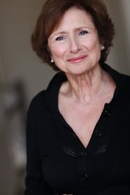 Delphi Harrington as Evelyn Caulfield