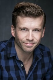 Ryan Richards as Dean Chapman