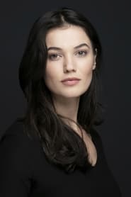 Pınar Deniz as Yasemin Derin