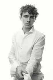 Walker Scobell photo