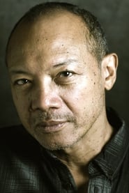 Paul Calderon headshot