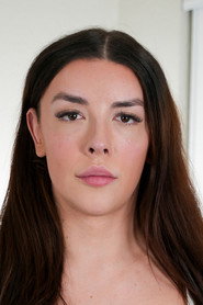 Leah Hayes photo 11