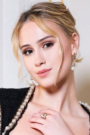 Maria Bakalova photo 8