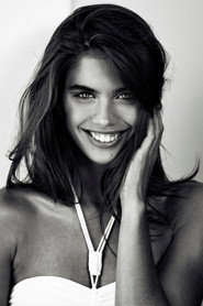 Sara Sampaio 2000x3000