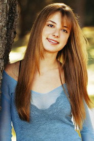 Emily VanCamp 800x1200